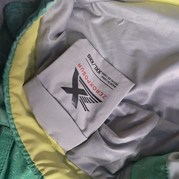 Men's XXL green swim shorts - Picture 6 of 6